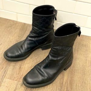 Authentic Gucci vintage black boots size 8.5